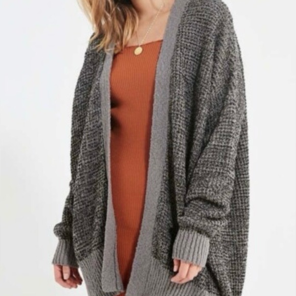 Urban Outfitters Sweaters - Urban Outfitters Olive Colored Women's Cardigan